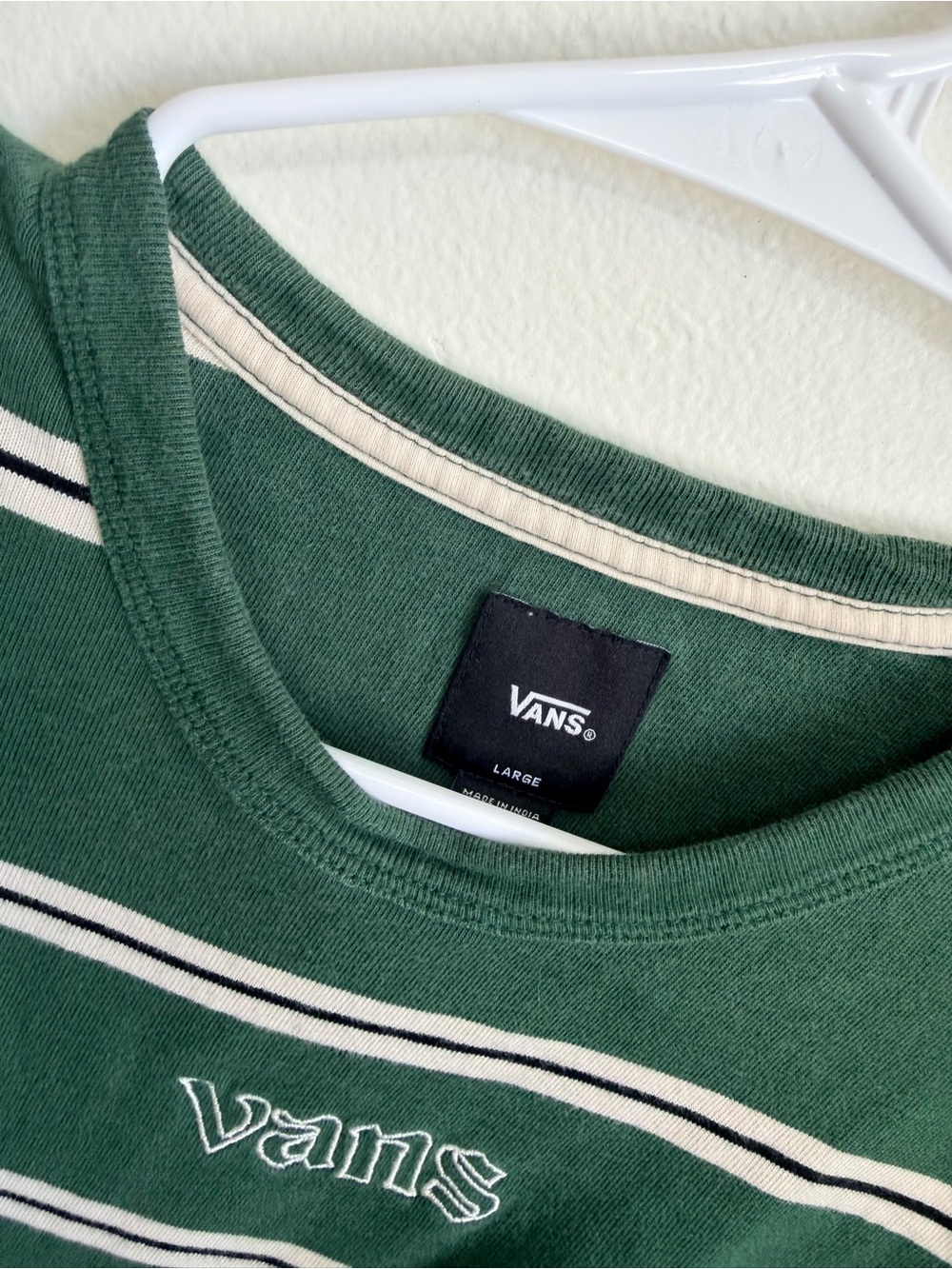 Vans off the wall Green and Cream Striped Embroidered cropped Logo Tee - Picture 3 of 4